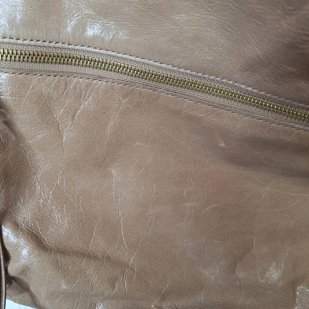 HOBO Liberty Leather Convertible Crossbody‎ Shoulder Bag Tan Large Pockets Zip